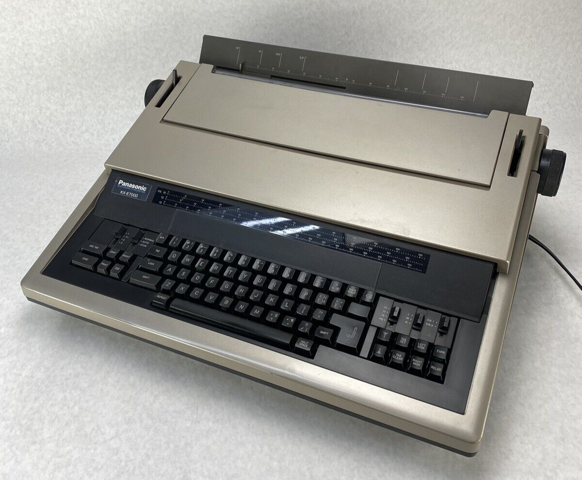 Panasonic KX-E7000 Electric Typewriter Tested