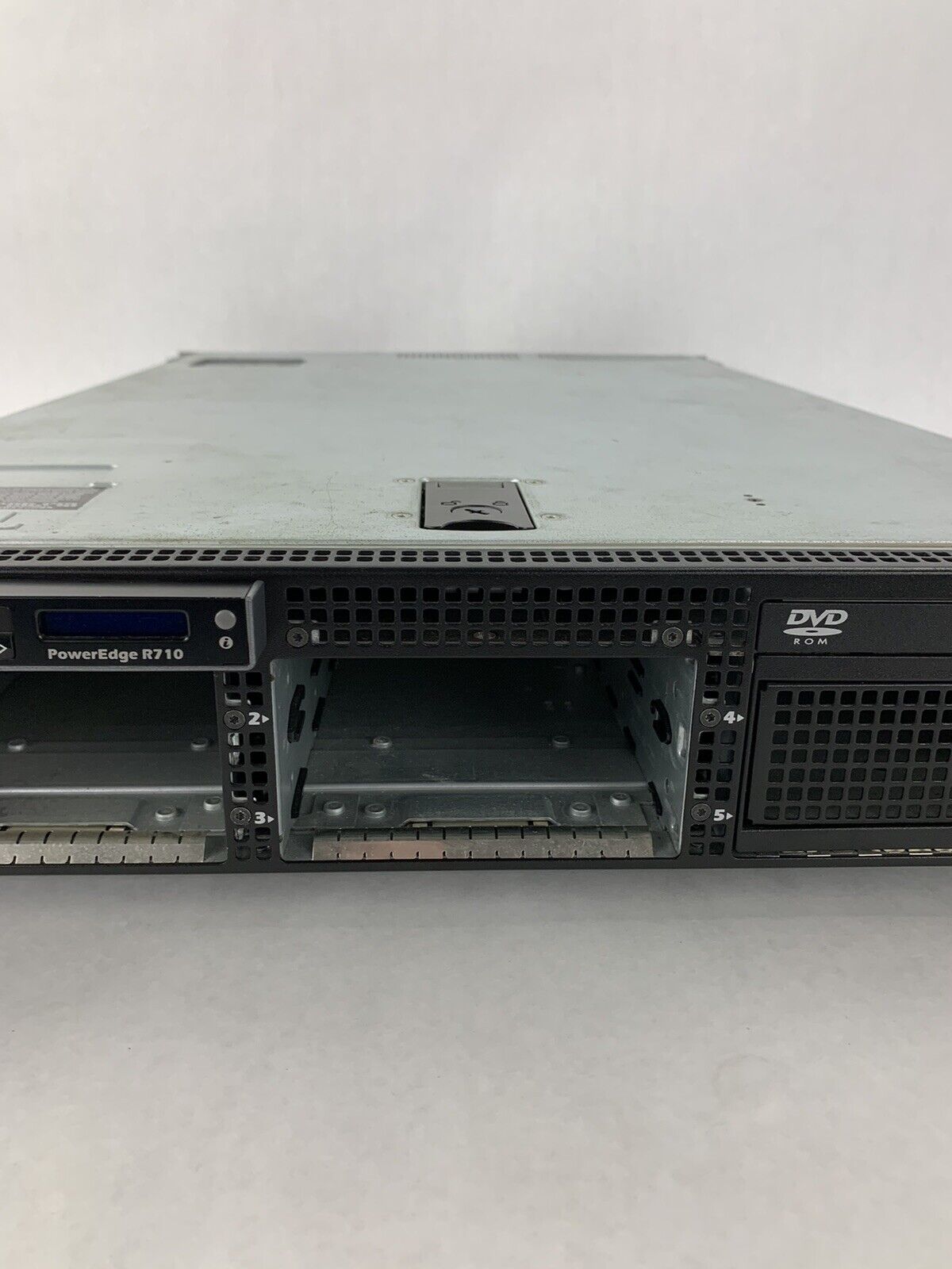 Dell PowerEdge R710 Server 2x Intel Xeon L5640 2.26 GHz 24 GB RAM NO HDD NO OS