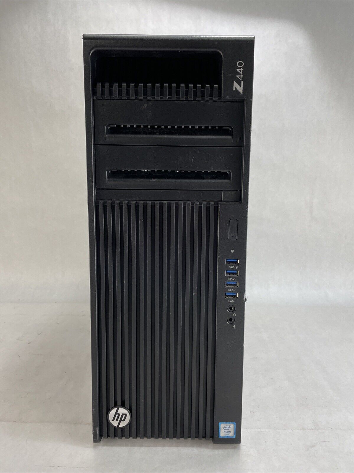 HP Z440 Workstation MT Intel Xeon E5-1603 V3 2.8GHz 32GB RAM No HDD No OS K620