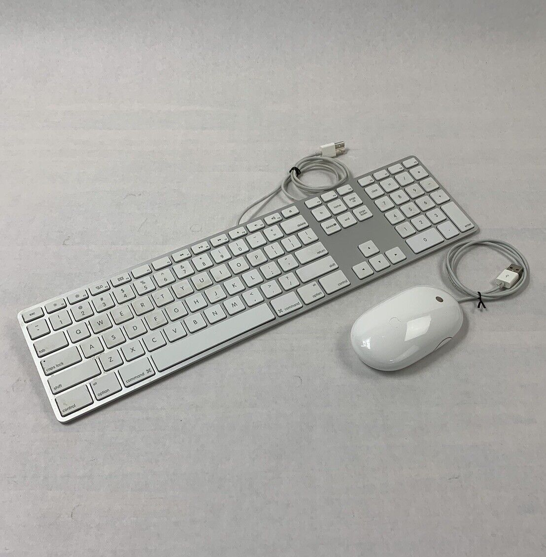 Apple A1234 USB Wired Aluminum Keyboard and Apple A1152 Wired Mighty Mouse