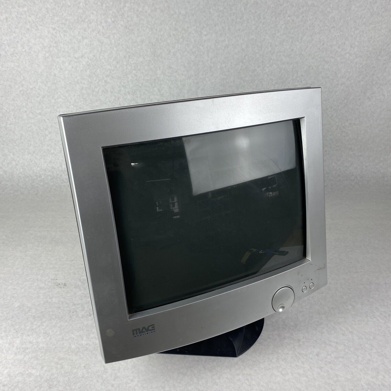 Vintage MAG Technology 786N 771FS-s VGA CRT Computer Monitor 2004