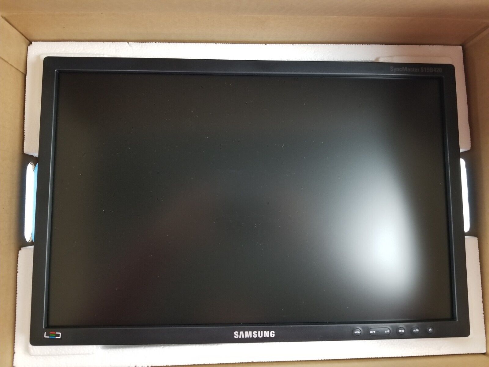 Samsung S19B420BW LED monitor 19" 1400 x 900 DVI-D VGA