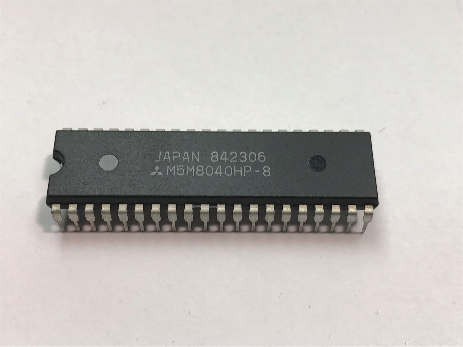 Mitsubishi M5M8040HP-8 Single Chip 8-Bit Microcomputer DIP-40 5V