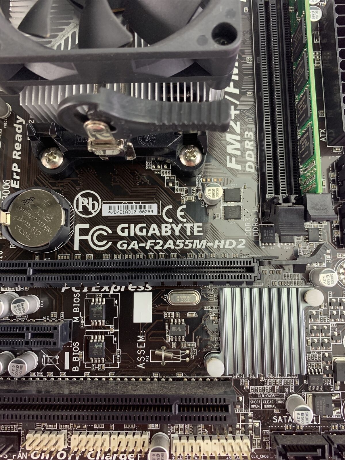 Gigabyte F2A55M HD2 Motherboard AMD A4 4000 3GHz 4GB RAM w I O Shield