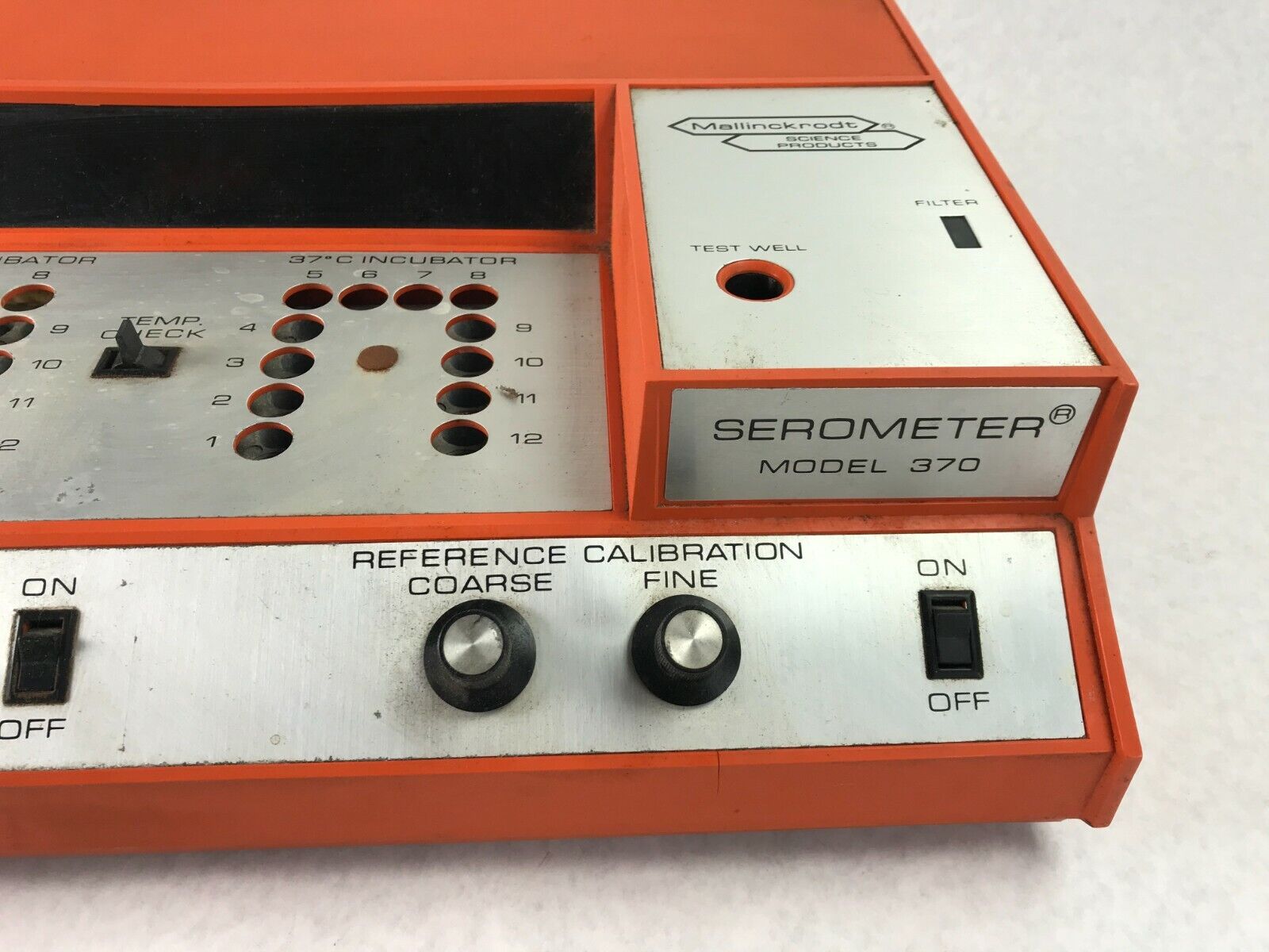 Vintage Mallinckrodt Science Products Model 370 Serometer Incubator