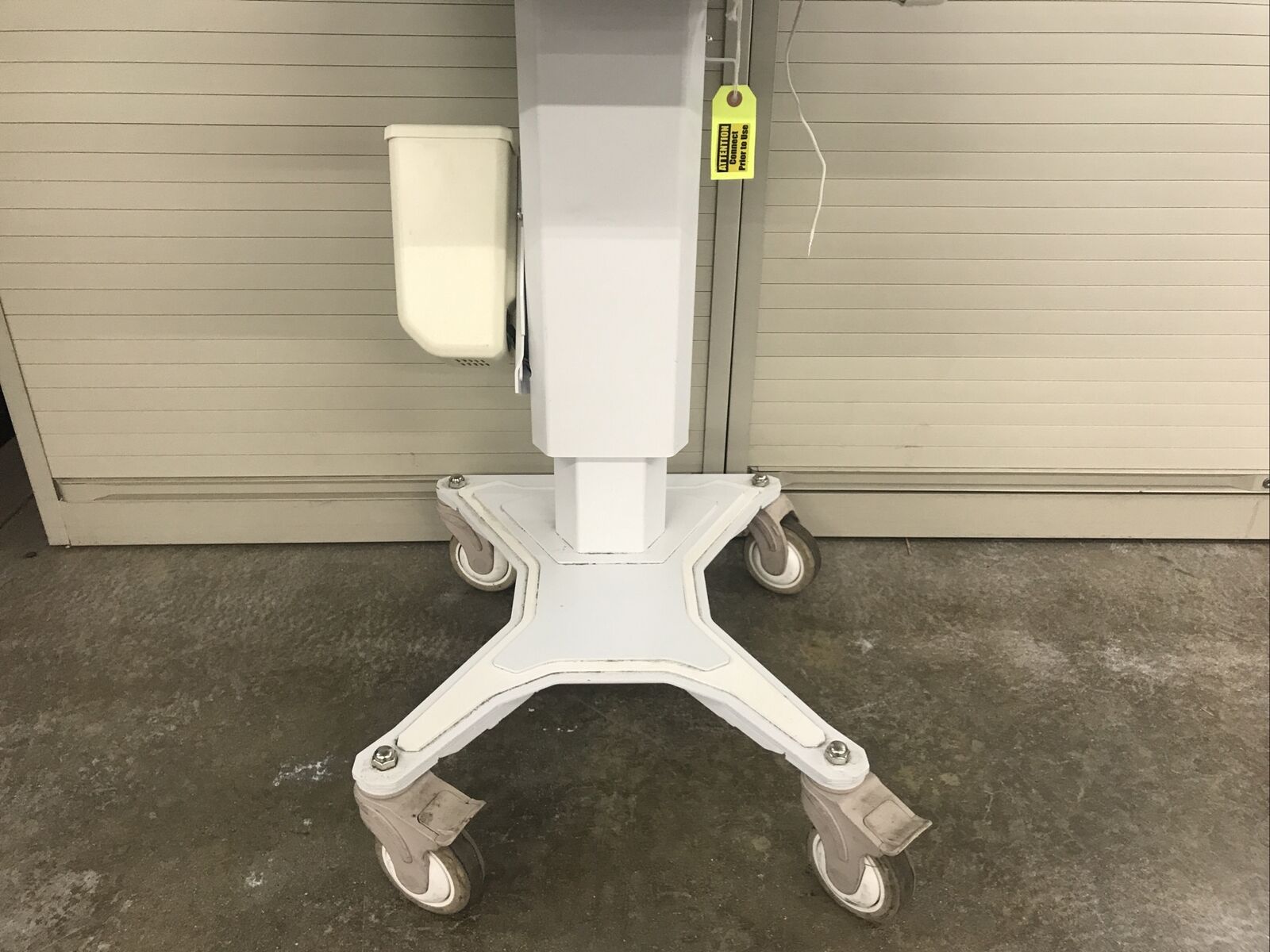 Stinger Medical Mobius Power Cart - w/out power supply