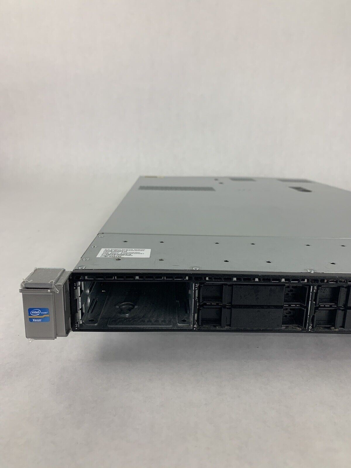 HP ProLiant DL360p Gen8 Xeon E5-2609V2 2.5 GHz 16 GB RAM No OS No HDD