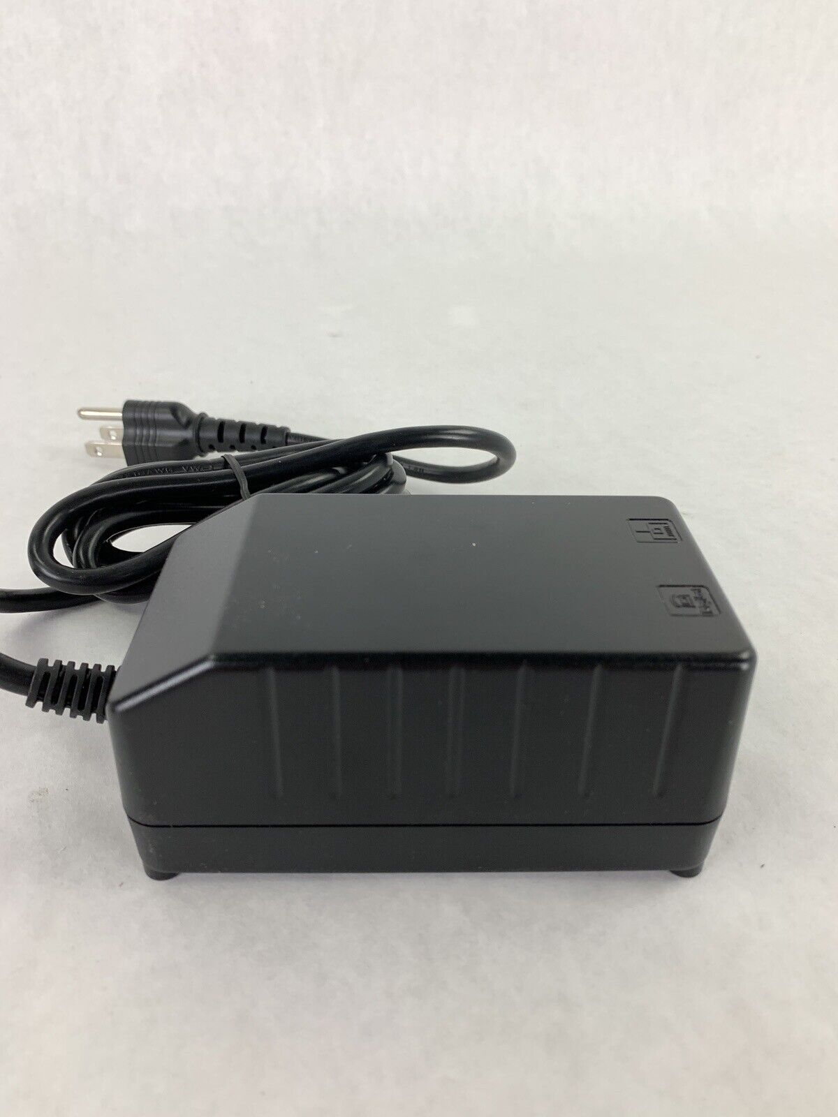 Box Opened Salcomp C39280-Z4-C511 Power Supply 120V AC 5VDC 60Hz