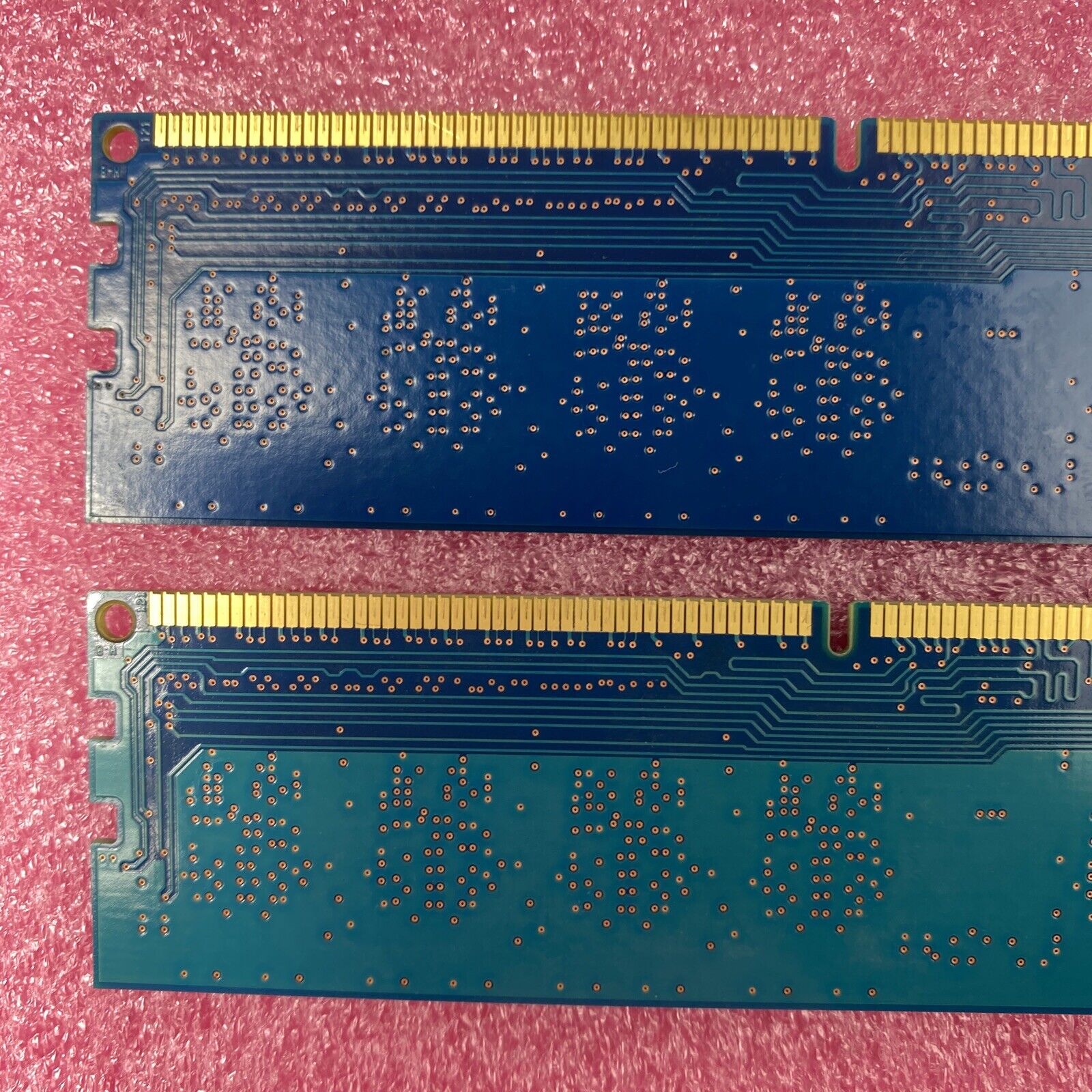 Lot of ( 2 ) 2GB Hynix HMT325U6CFR8C-H9 10600U Desktop RAM DDR3 1RX8