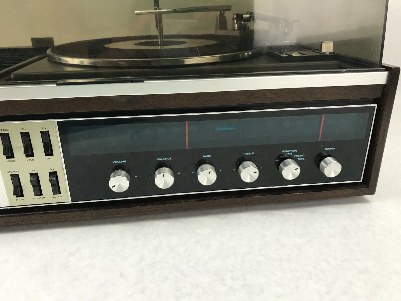 RCA VM6025W Stereo 8 Track Radio Turntable Record Player