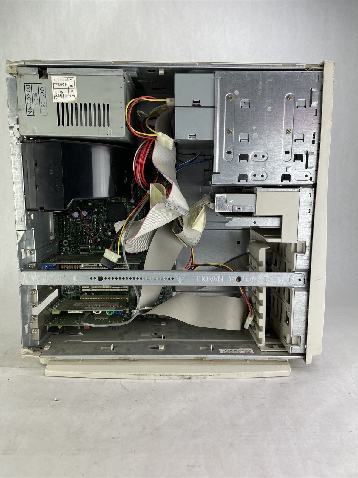 Dell Dimesnion 4100 MT Intel Pentium III 800MHz 128MB RAM No HDD No OS