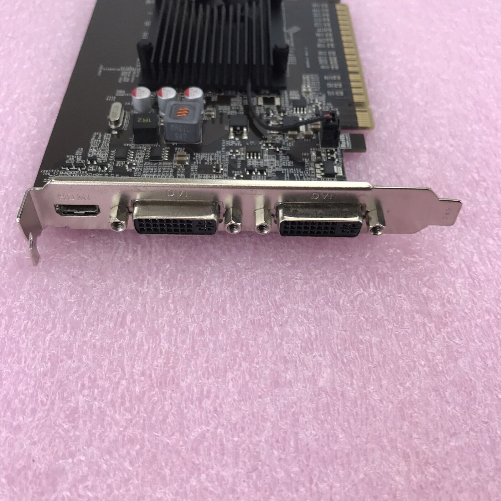 GeForce GT520 1G PCI-E P/N 01G-P3-1526-KR Graphics Card GPU Model:P1310