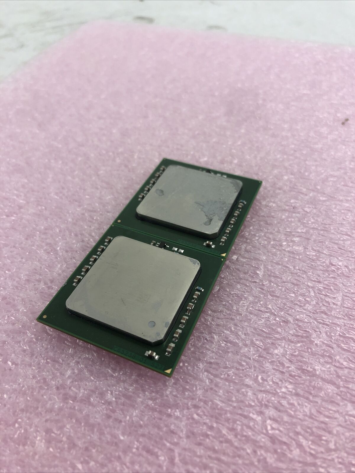 Lot of 2 Intel Xeon 04 SL7ZF 4550A316 Processor 3GHz