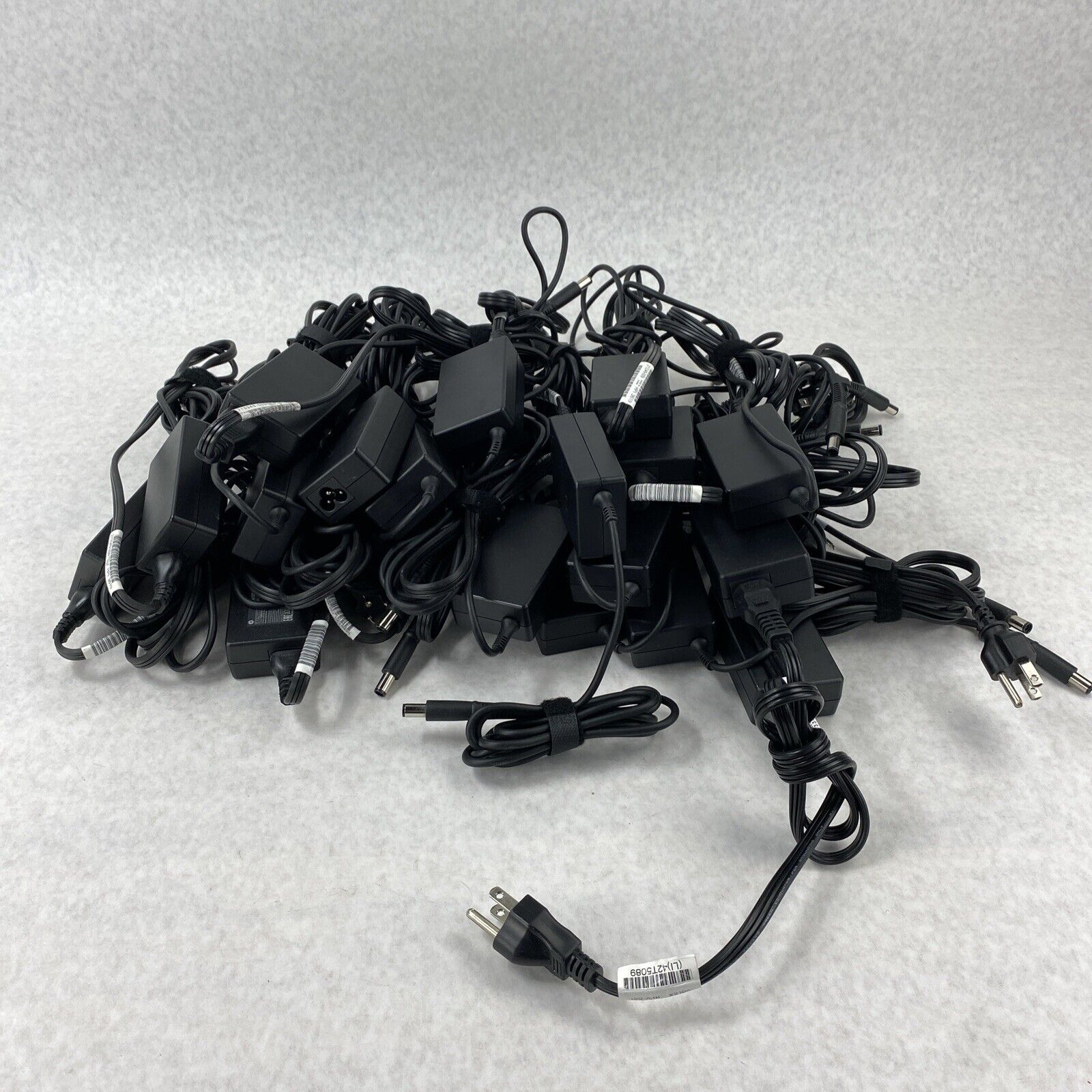 Lot of 19 Genuine HP TPN-DA17 65W 19.5V 3.33A AC Adapter w/ Power Cable