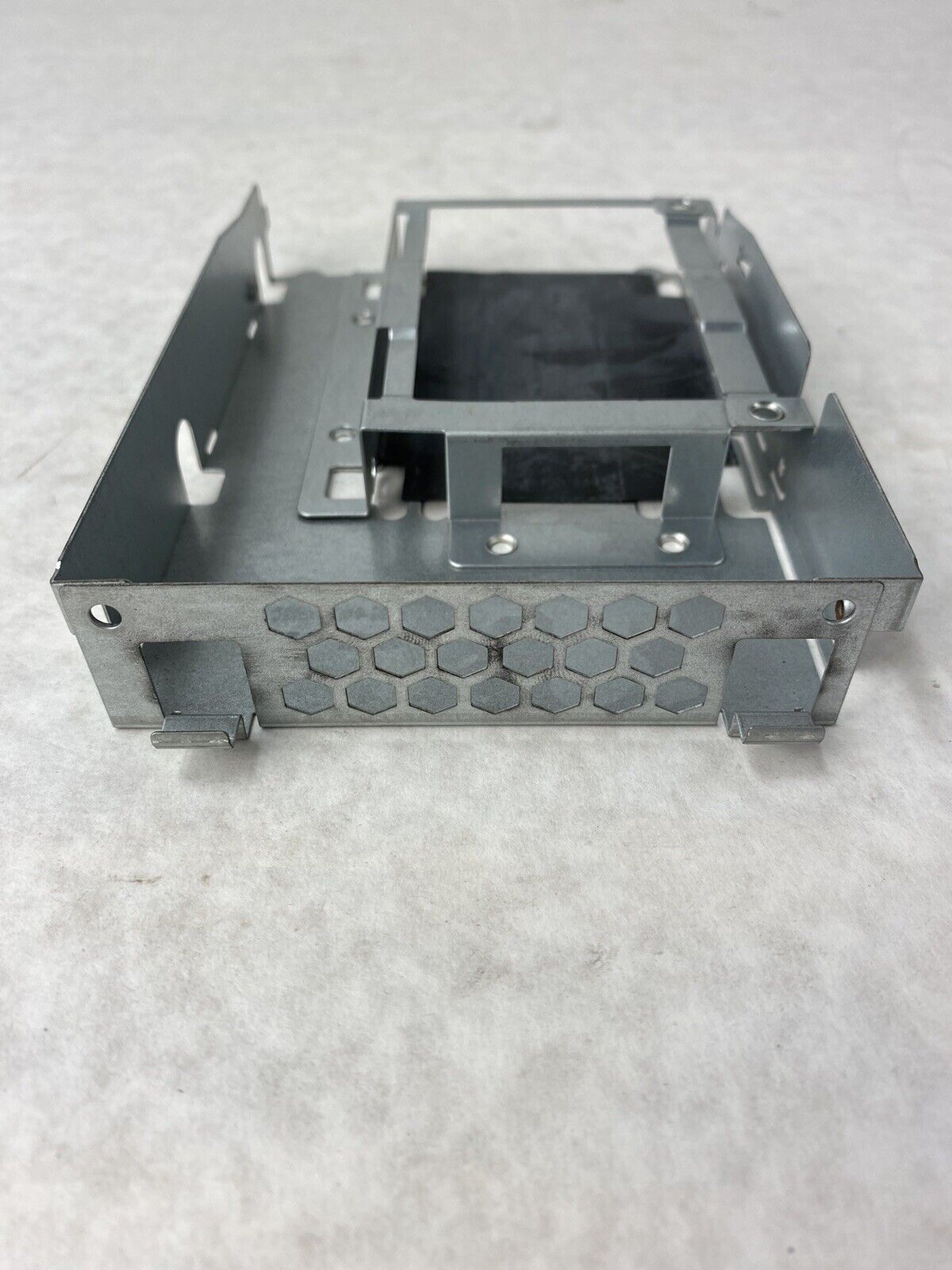 HP 611469-001 2.5" to 3.5" Tray Adapter