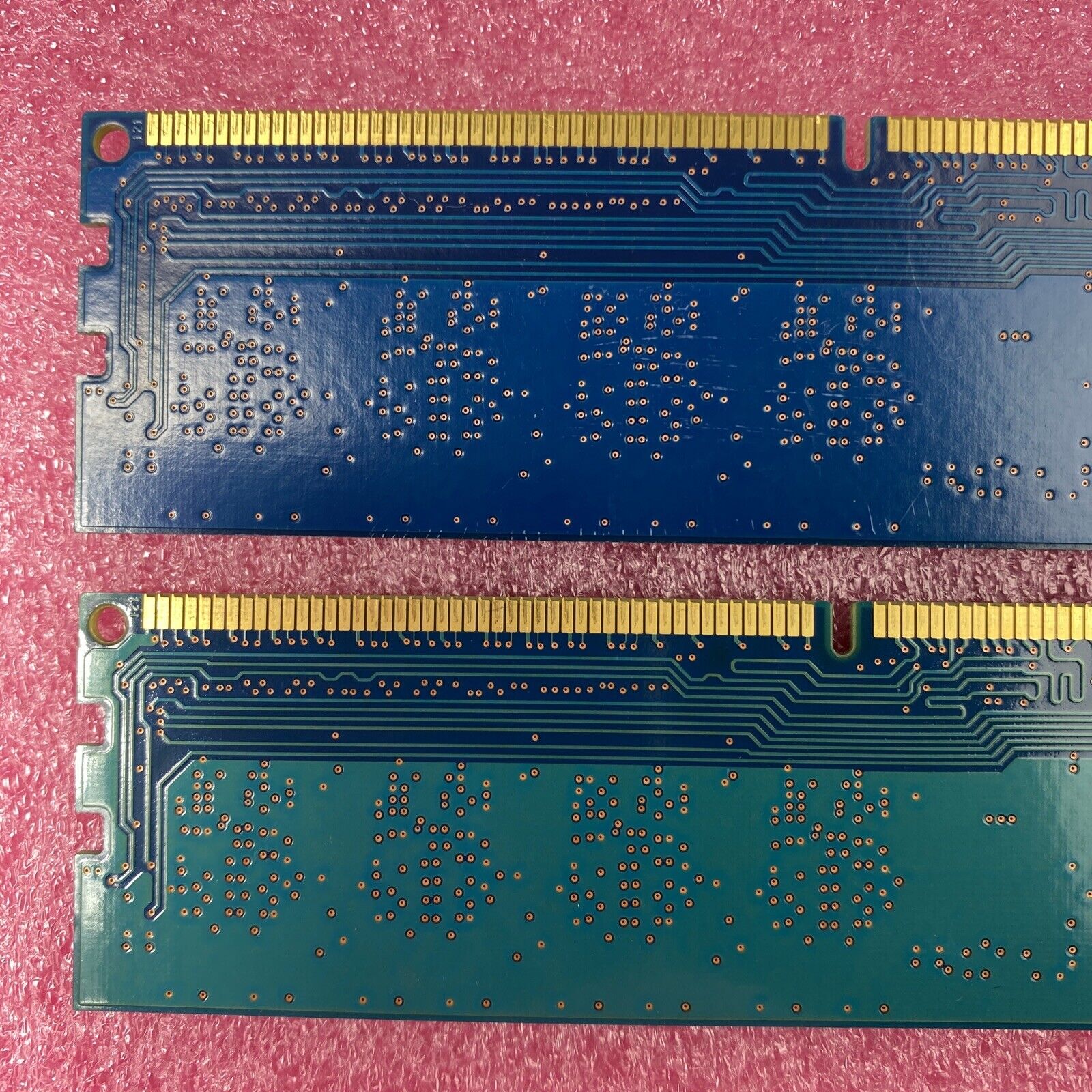 Lot( 2 ) 2GB Hynix HMT325U6BFR8C-H9 PC3-10600U UBDIMM 1333MHz DDR3 SDRAM