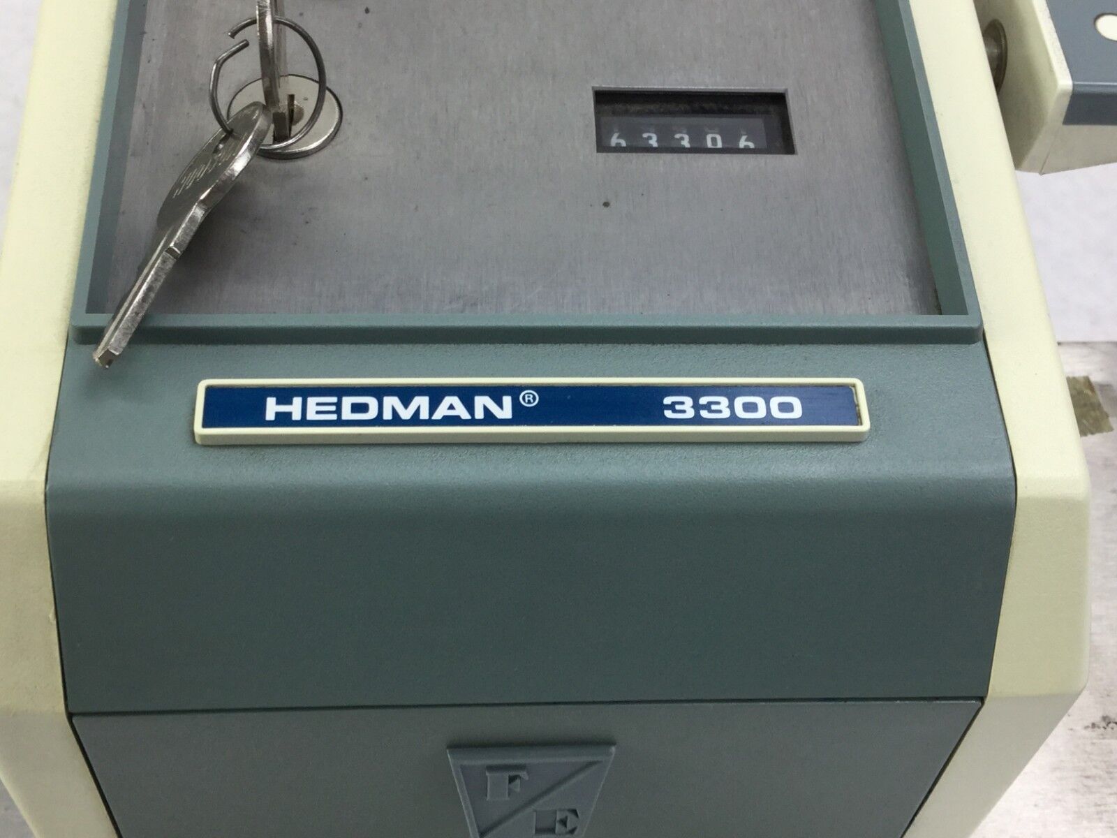 Hedman 3300 Check Signer  Includes Keys  Untested