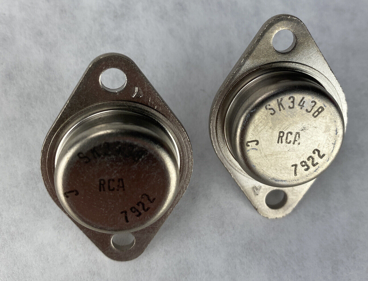 Lot( 2 ) RCA SK3438 Bipolar Transistor 7922