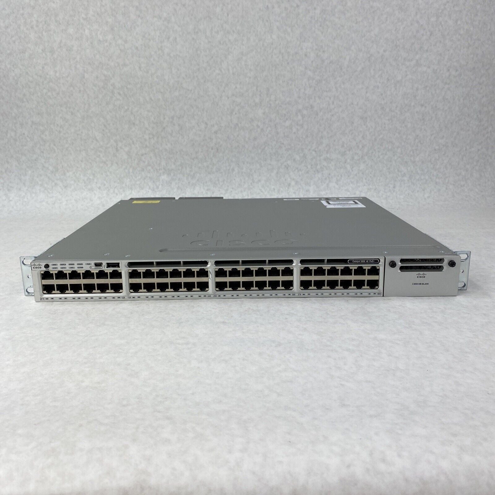 Cisco WS-C3850-48PW-S V04 Catalyst 3850 48 PoE+ LAN Network Switch Two