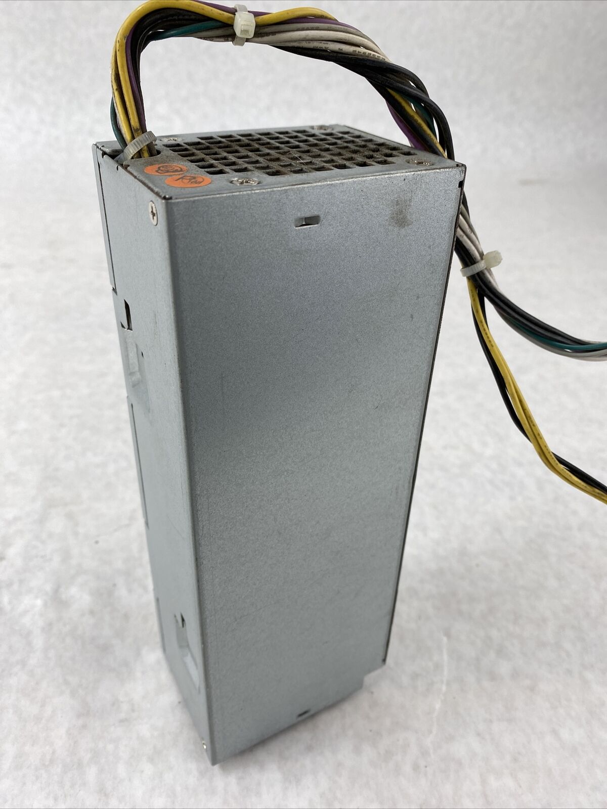 Dell 0GYC55 HU180AS-00 HK280-87FP Computer Power Supply 180W