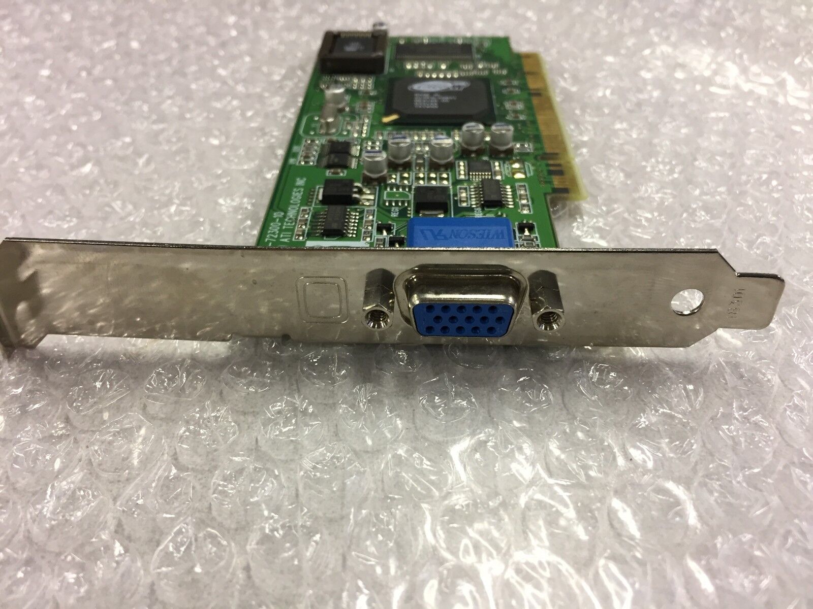 Dell K1010 ATI Rage XL 8MB SDR 64-Bit VGA PCI Video Card GPU 109-72300-10