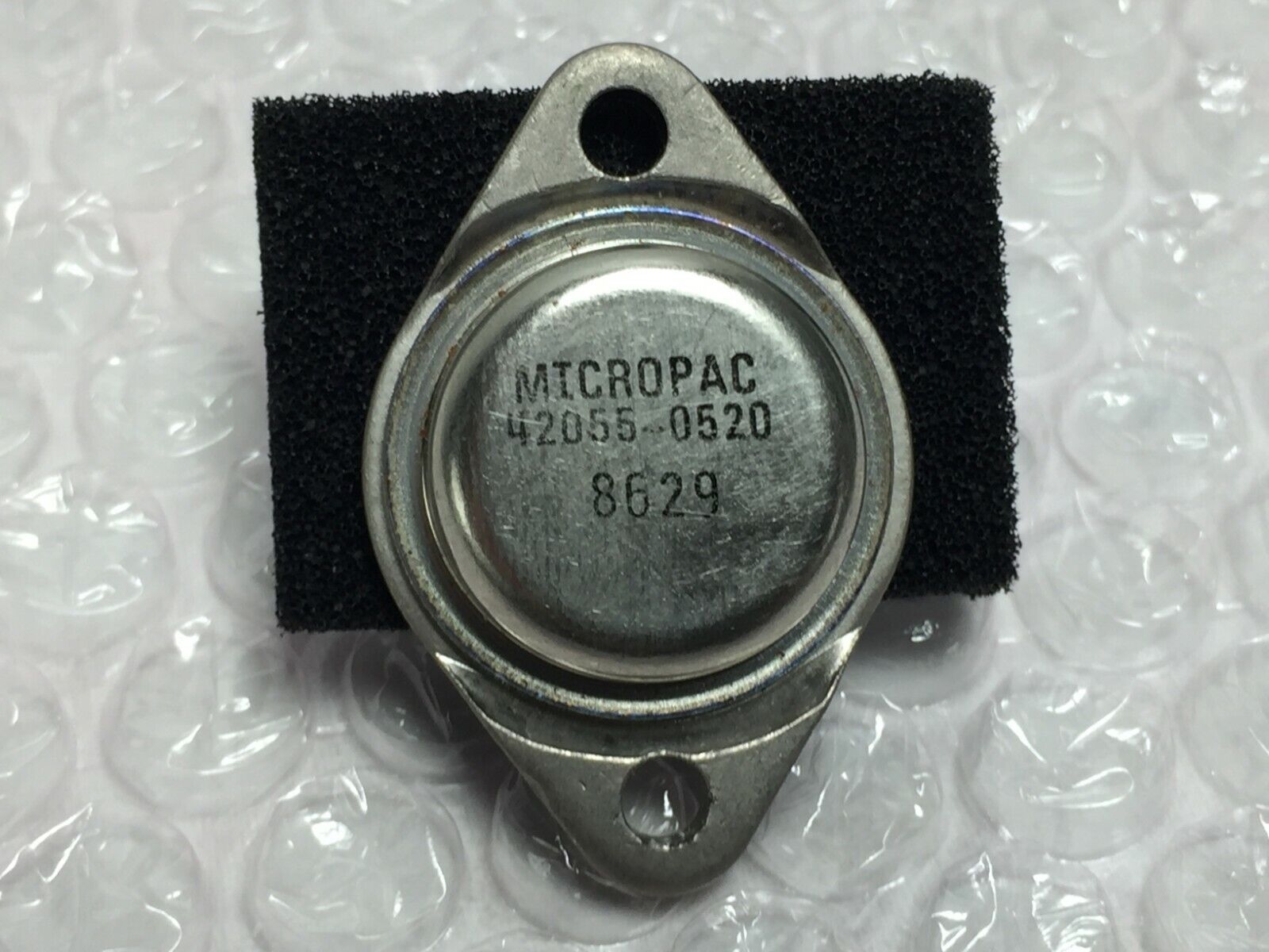 NOS MICROPAC 42055-0520 Voltage Regulator