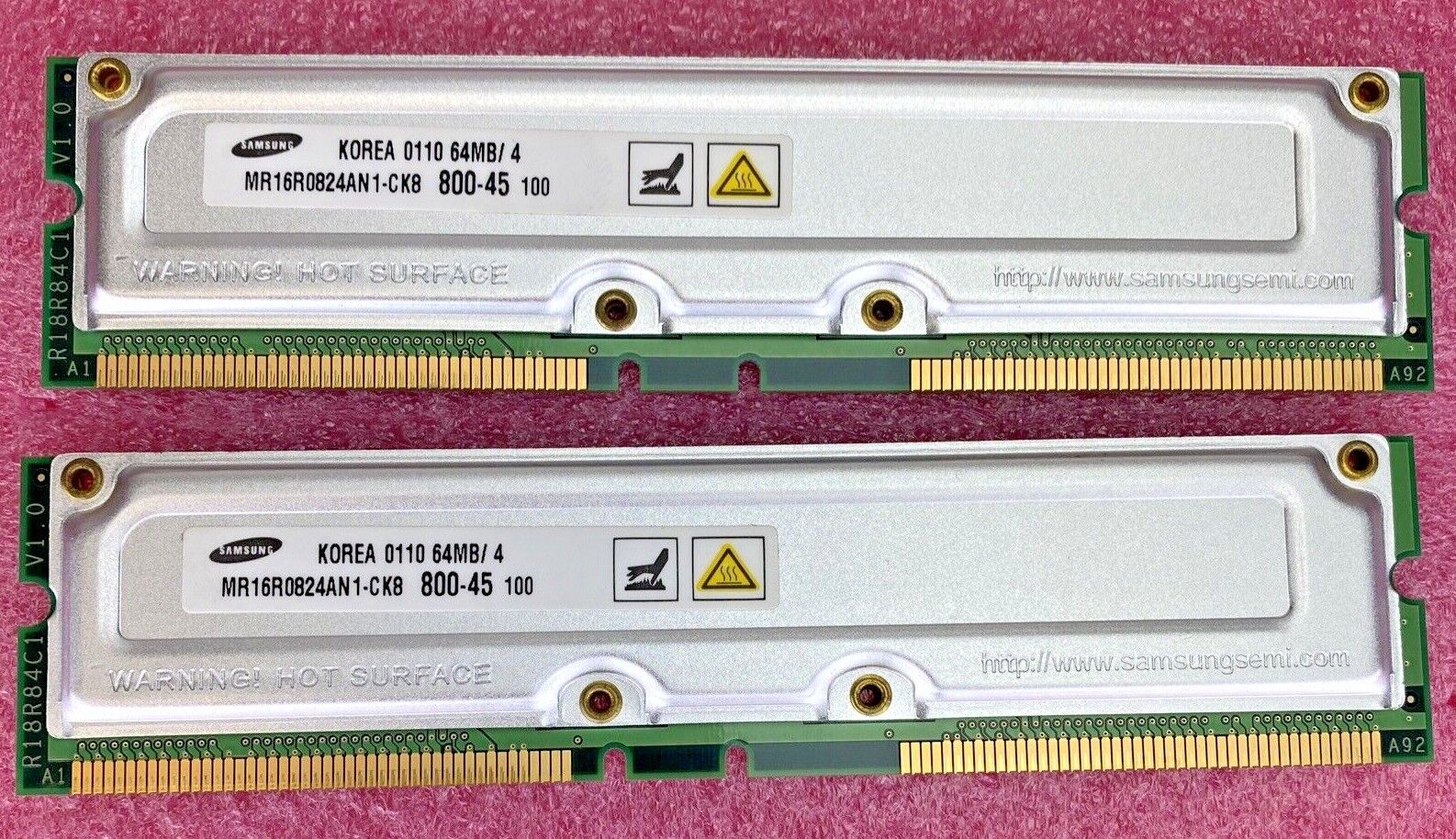 2x 64MB Samsung MR16R0824AN1-CK8IN 800-45 R18R84C1 V1.0 RAM memory