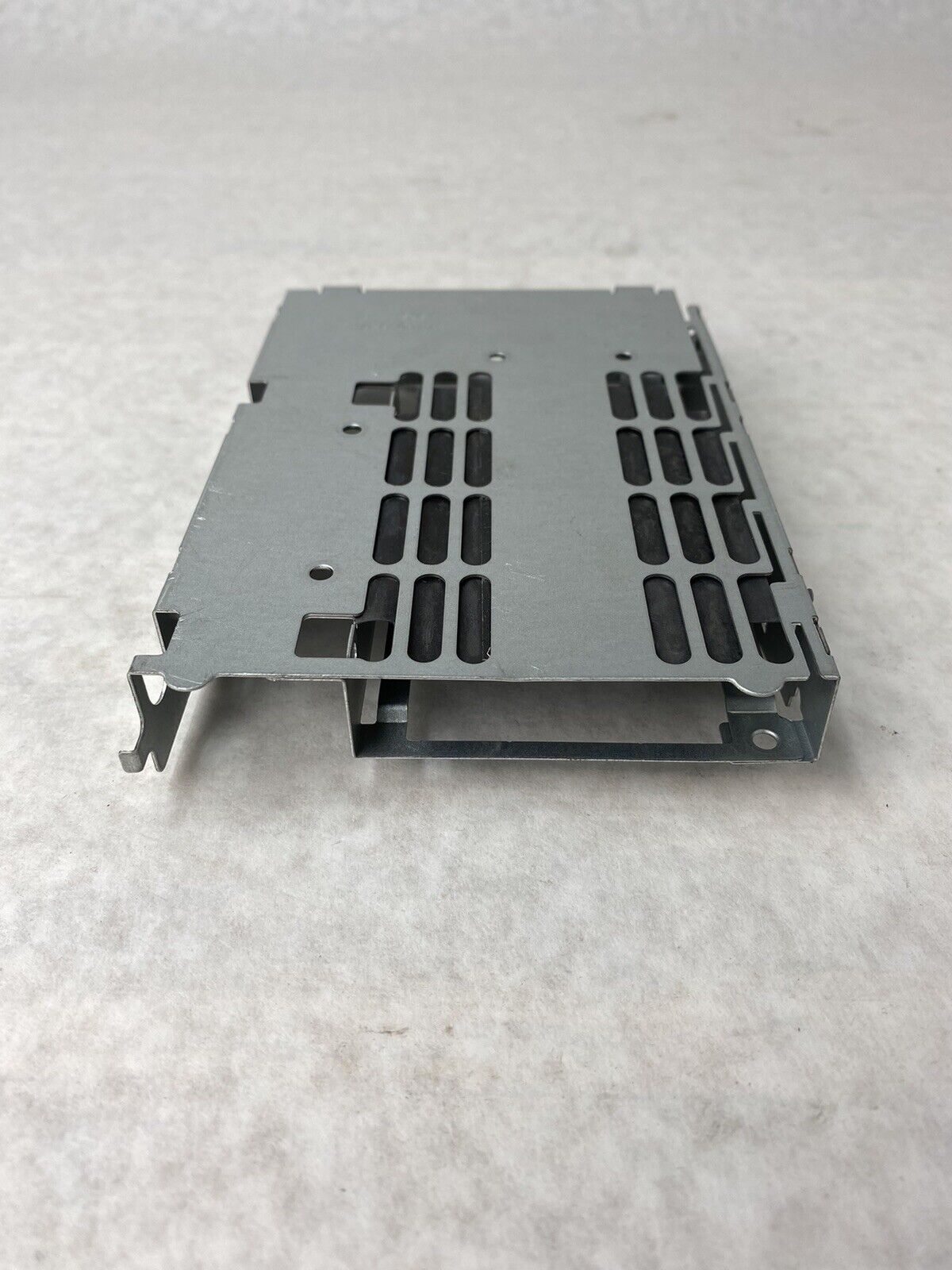 HP 611469-001 2.5" to 3.5" Tray Adapter