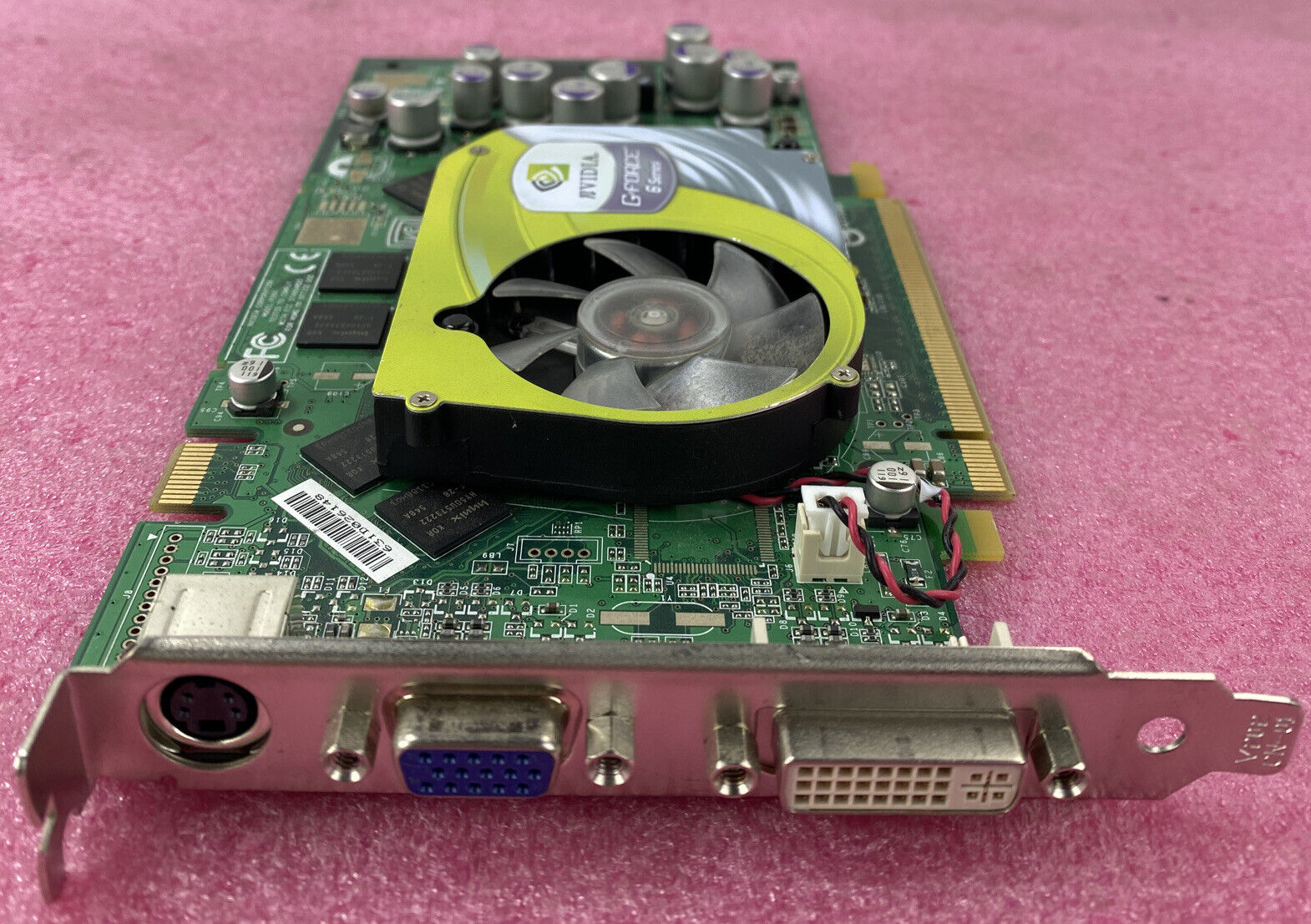 Nvidia 0MG229 Geforce 6 Series P260 VGA S-Video DVI PCIe Video Graphics GPU