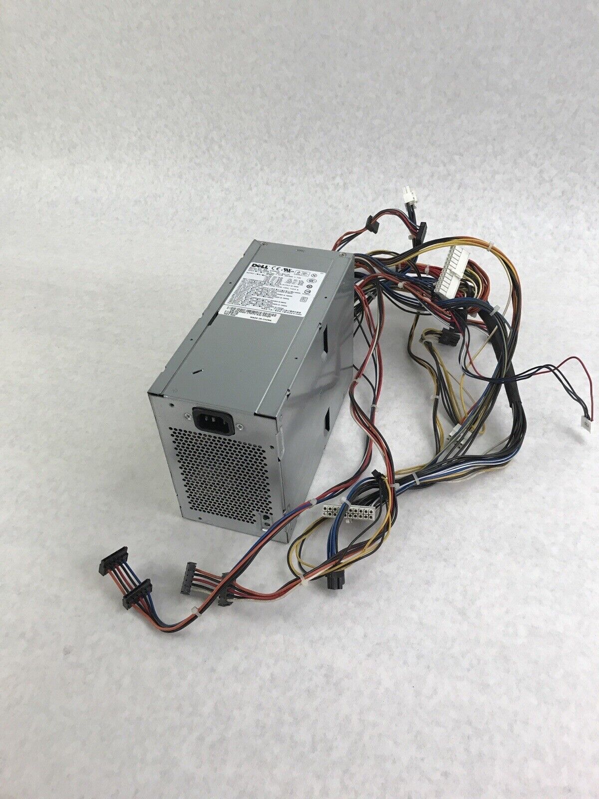 Dell R622G 240V 14.0A 60Hz 1100W Switching Power Supply N1100EF-00