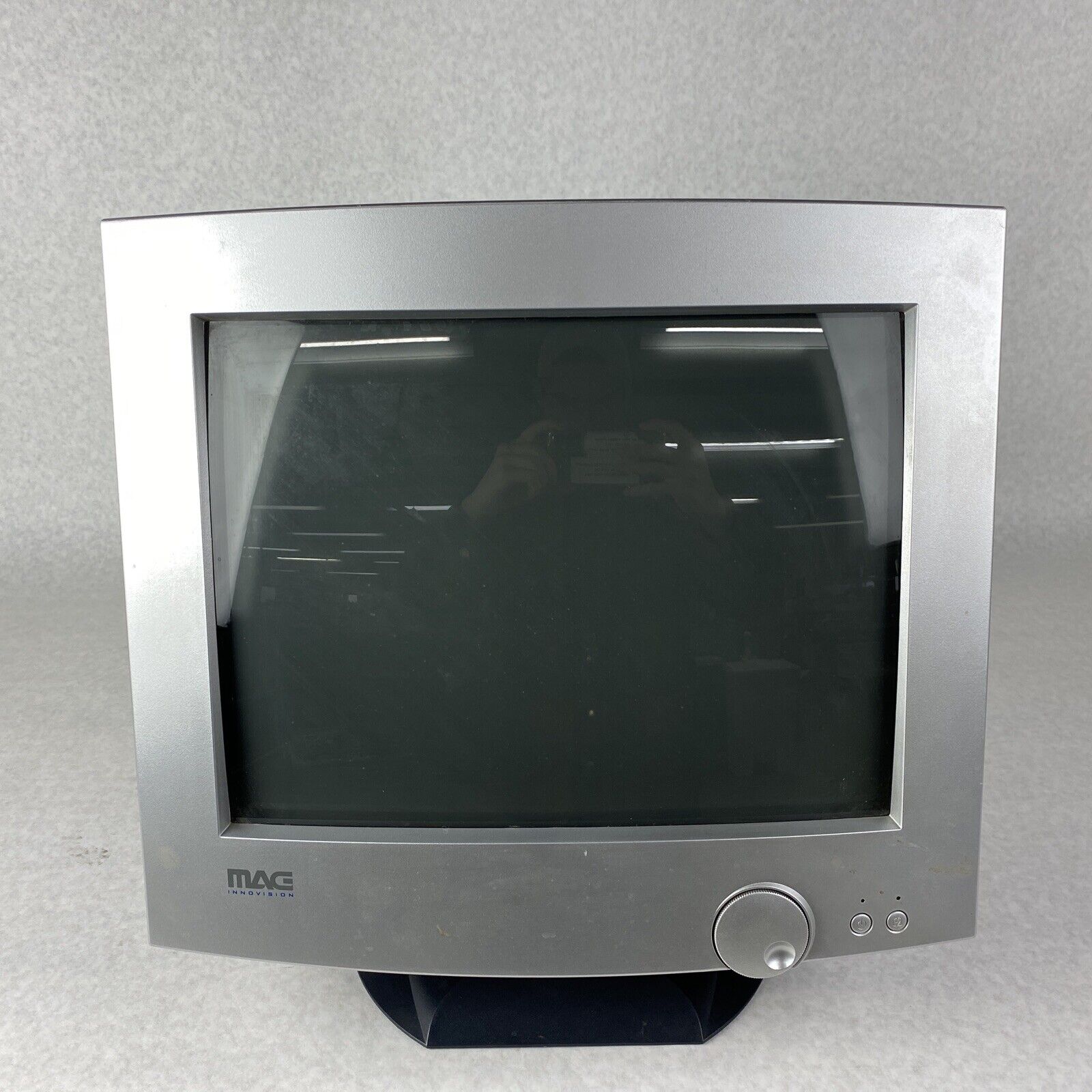 Vintage MAG Technology 786N 771FS-s VGA CRT Computer Monitor 2004