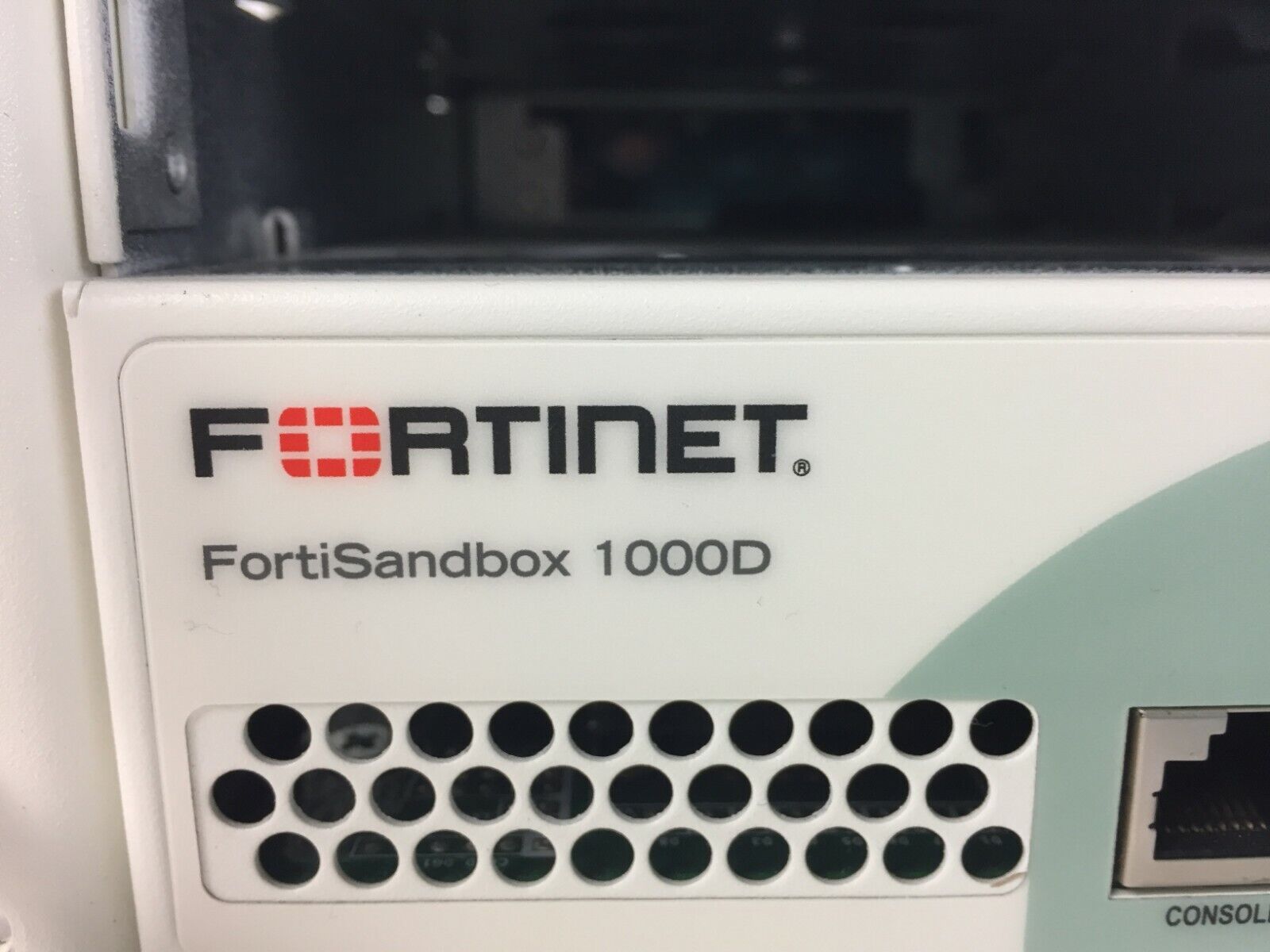 Fortinet FortiSandbox 1000D  FSA-1000D-USG  No HD  No OS  Includes 2 Power Cords