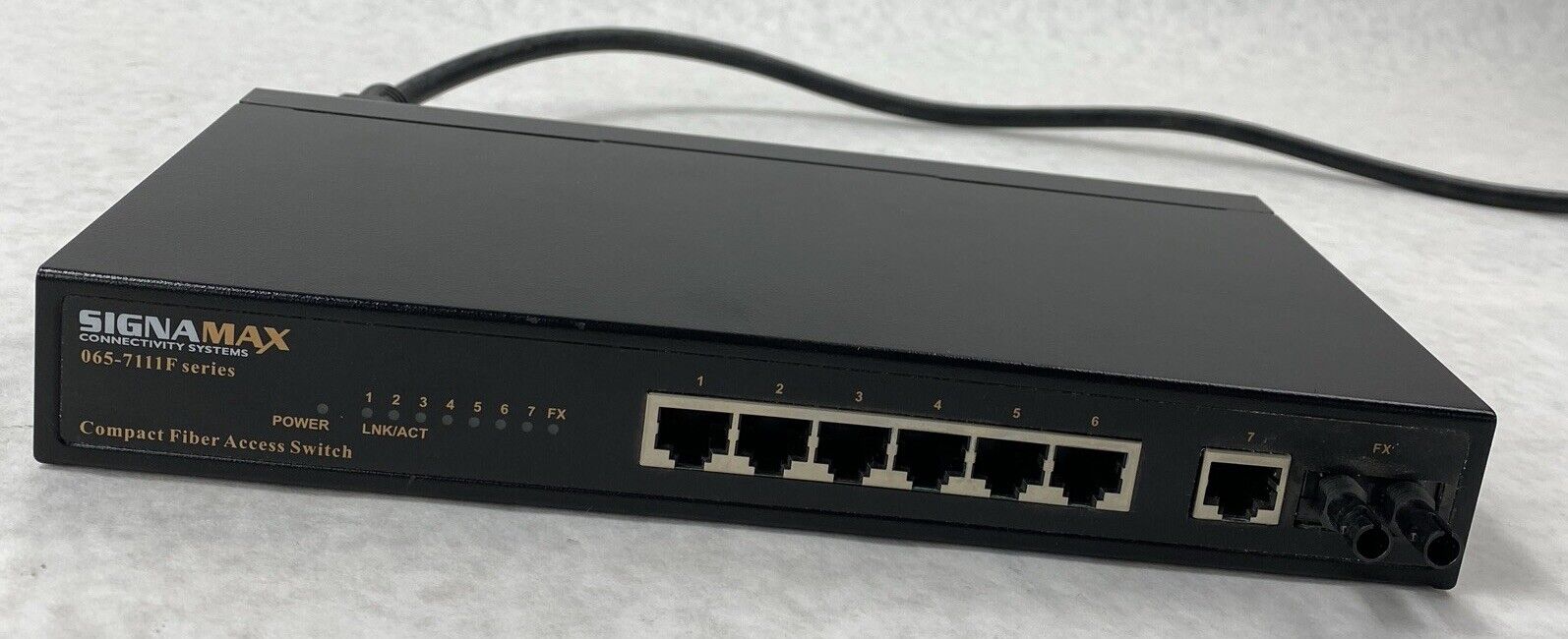 Signamax 065-7111F 6-Port 100Base Compact Fiber Access Switch Grade C