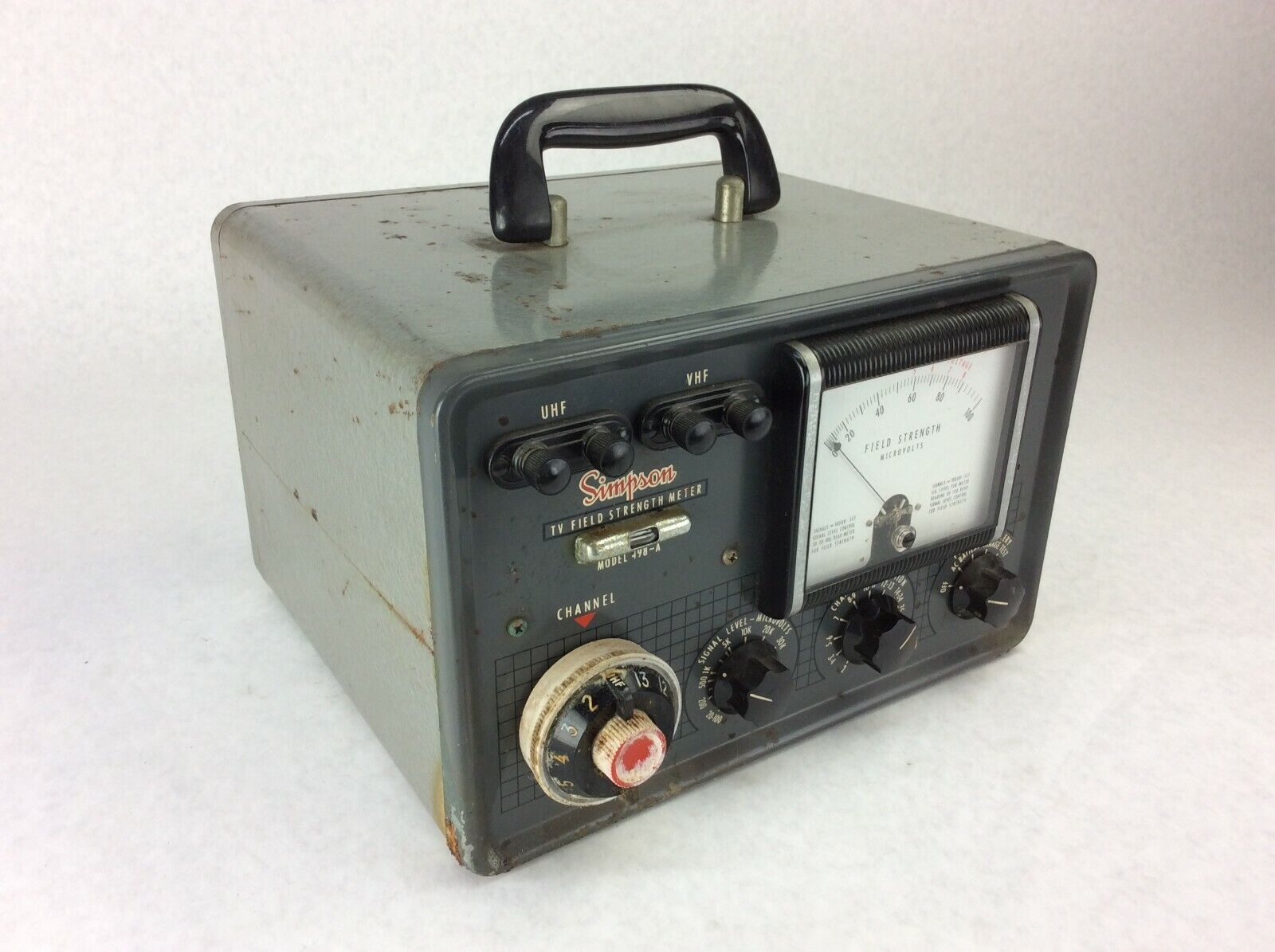 Vintage Simpson TV Field Strength Meter 498-A