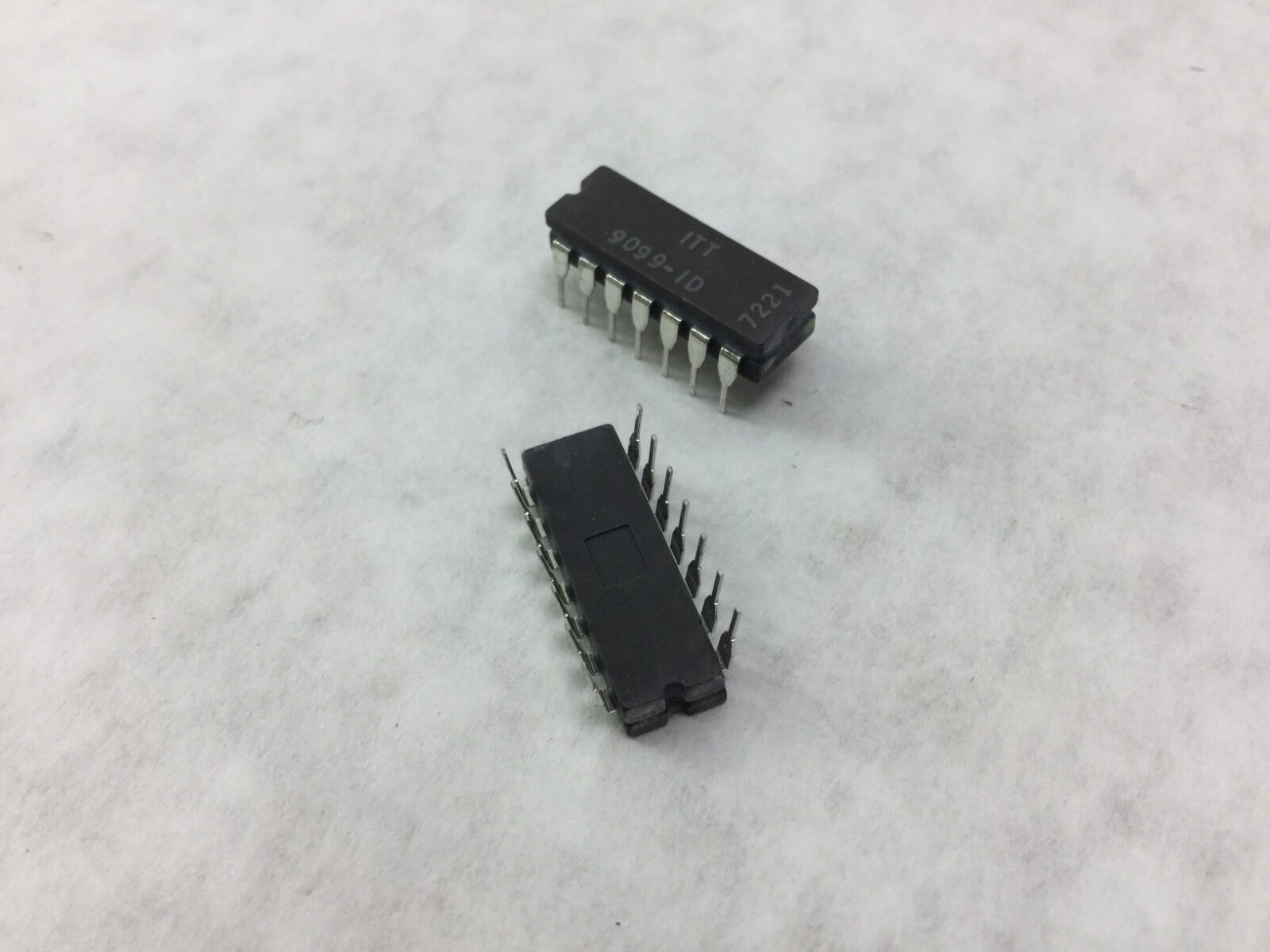 Genuine ITT 9099-1D Integrated Circuits  Lot of 25