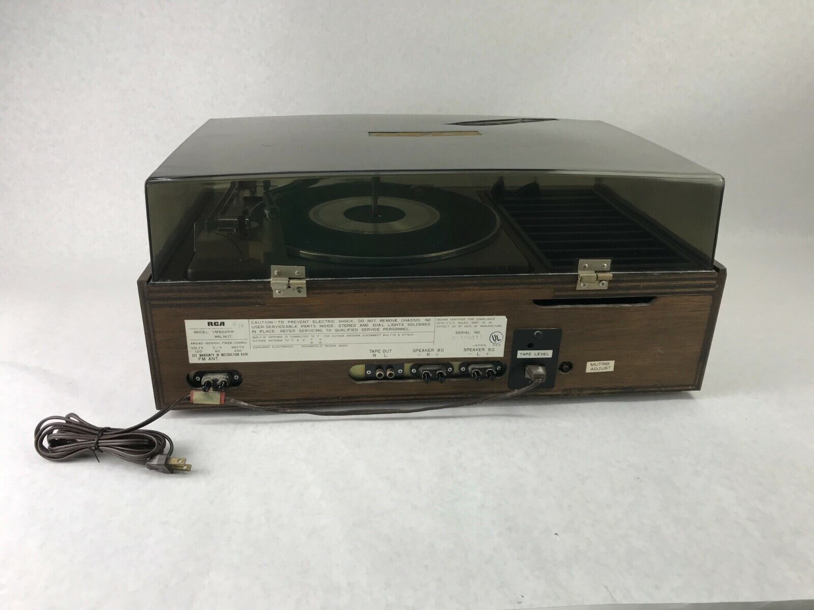 RCA VM6025W Stereo 8 Track Radio Turntable Record Player