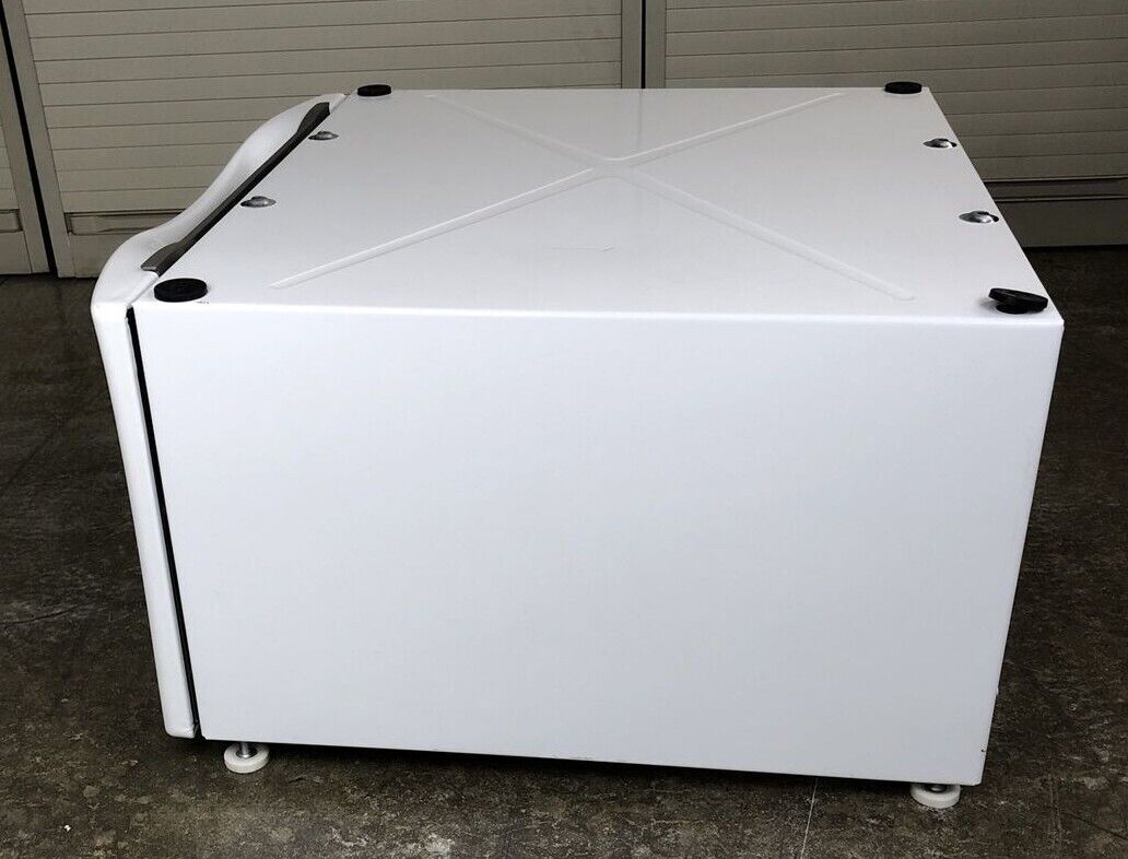 White Whirlpool Dryer Pedestal for Duet Steam Dryer W/ Sliding Drawer & Dividers