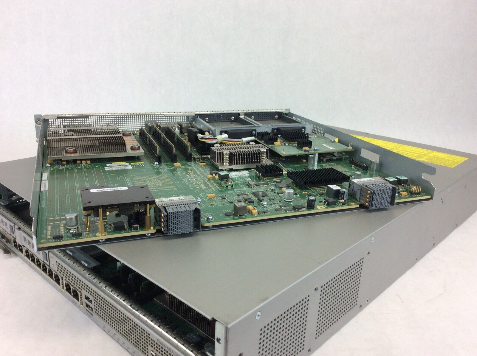 Cisco ASA 5585-X 8-Port GbE Firewall Security Appliance w/ 2 5580-X SSP-10