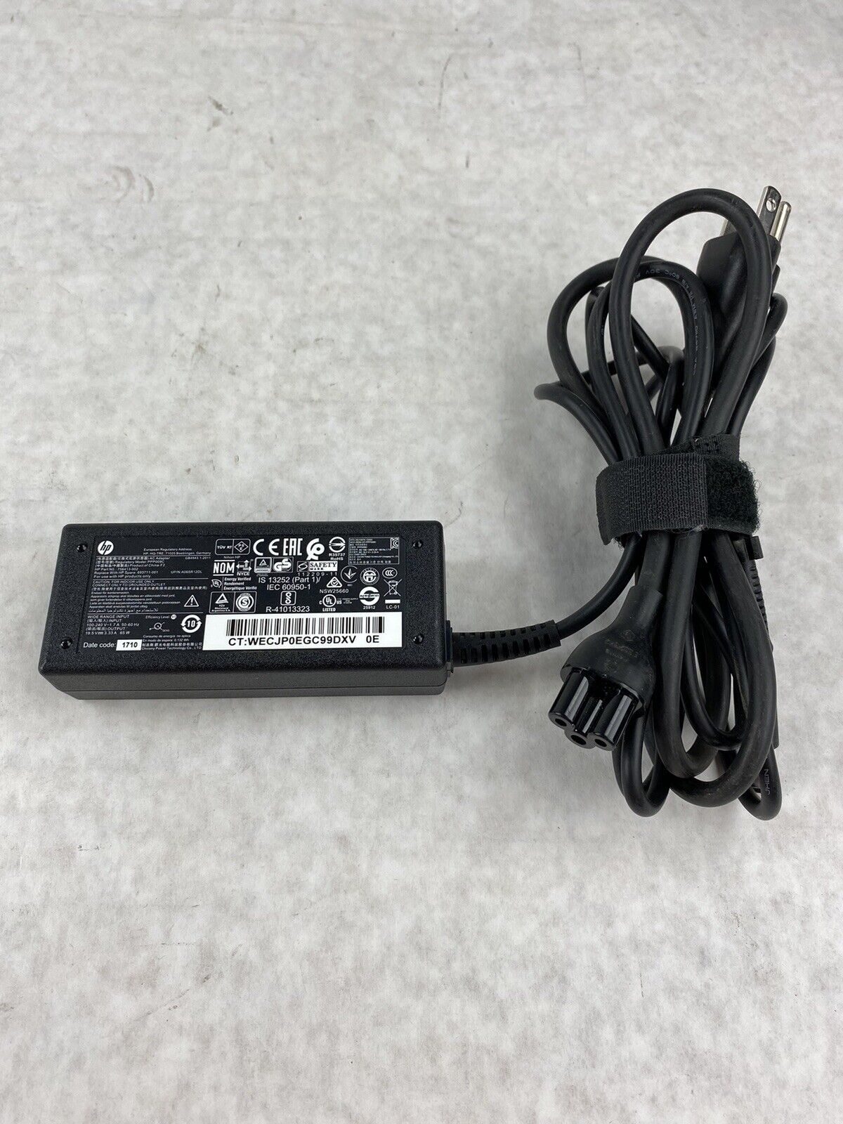 HP PPP009C 19.5V 3.33A 65W AC Adapter 756413-002