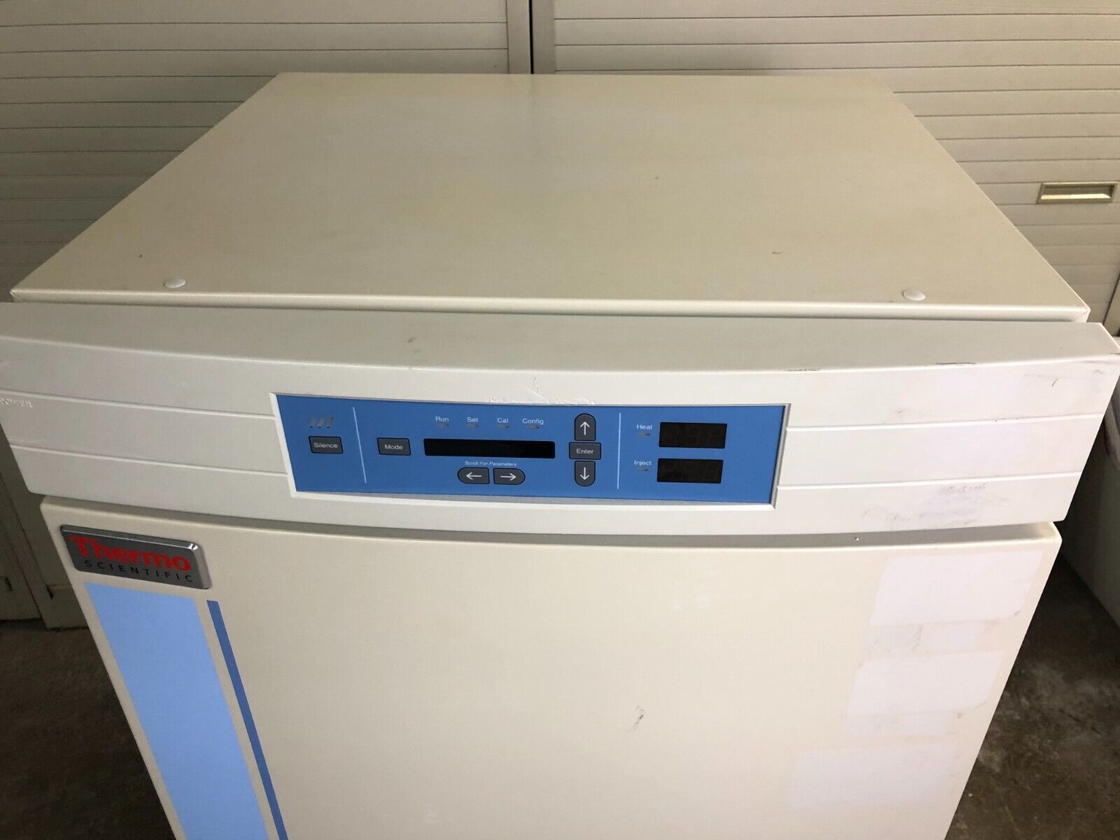 Thermo Scientific Forma Series II Model 3120 CO2 Water Jacket Incubator