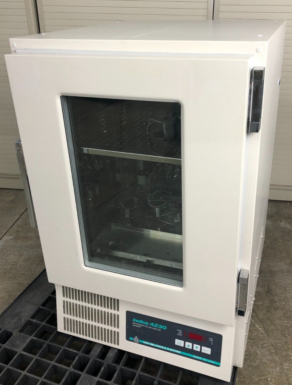 Innova 4230 Refrigerated Incubator Shaker - Needs Power Switch Replaced