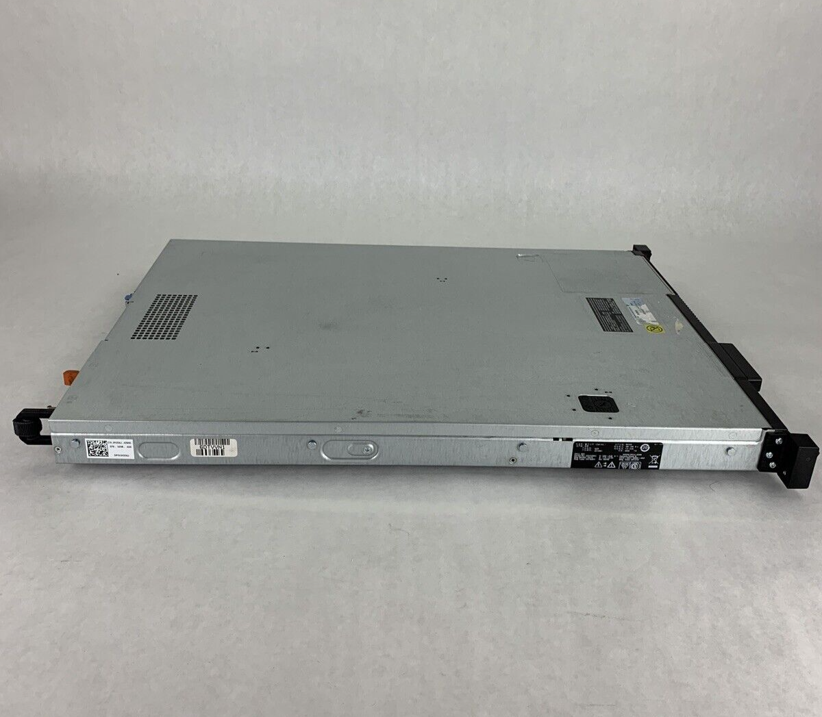 Dell PowerVault NX300 Server 1x  Xeon E5506 2.13 GHz 3 GB RAM No HDD No OS