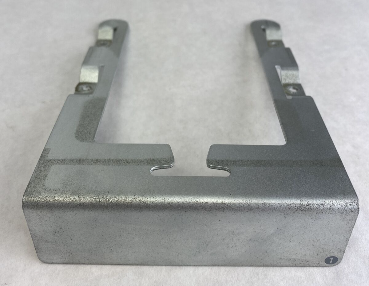 Apple 805-7032 Mac Pro Hard Drive Carrier Tray/Sled Caddy 1 MISSING SCREWS