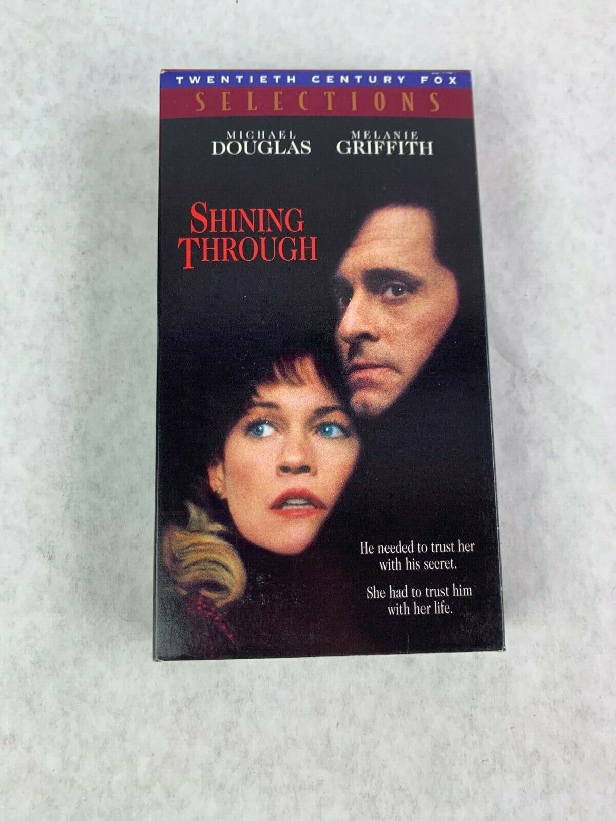 Vintage Classic Shining Through VHS Video Tape Michael Douglas Melanie Griffith