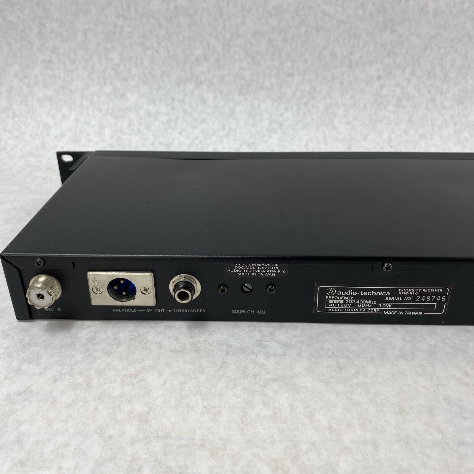 Audio Technica ATW-R10 Diversity Receiver w/ Power Supply