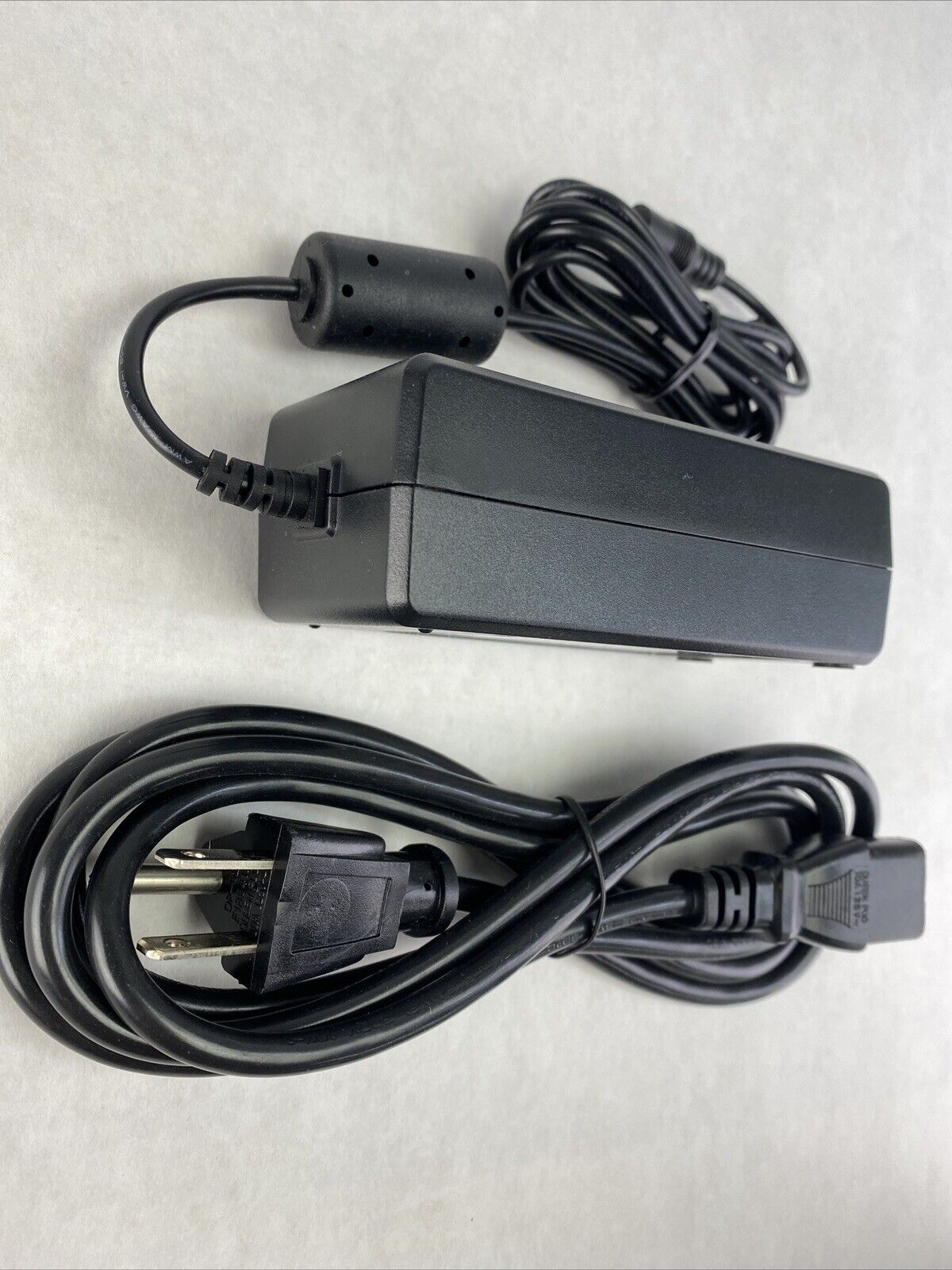 eUrasia STD-1250P 12V 5A AC Adapter 12VDC 12 Volts Charger