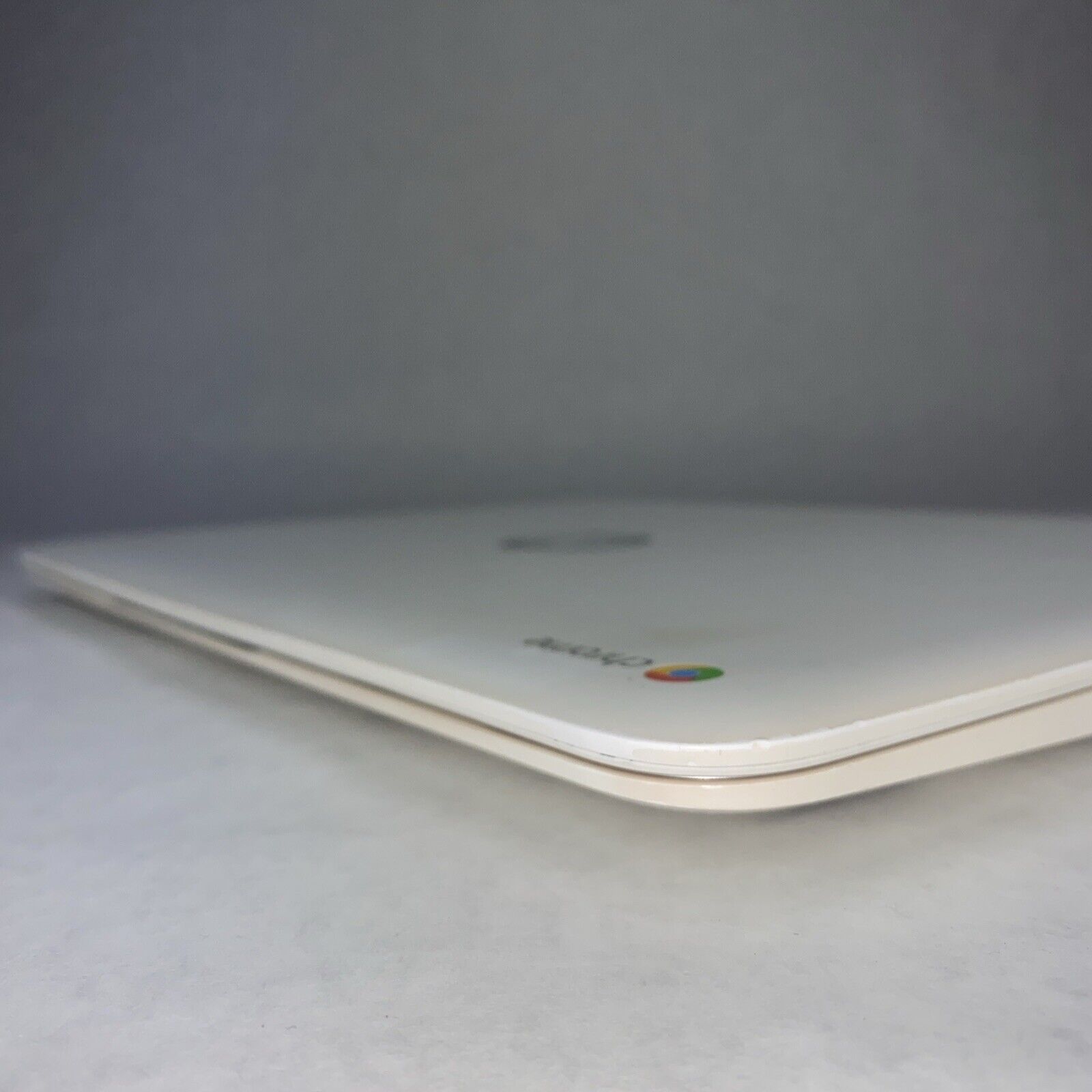 HP Chromebook 16 GB popular in White