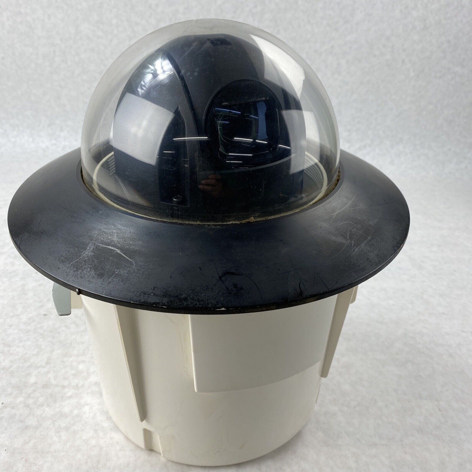 Hanwha SCP-2271N Digital Color PTZ Camera in SHP-3701F Dome-Flushing Housing