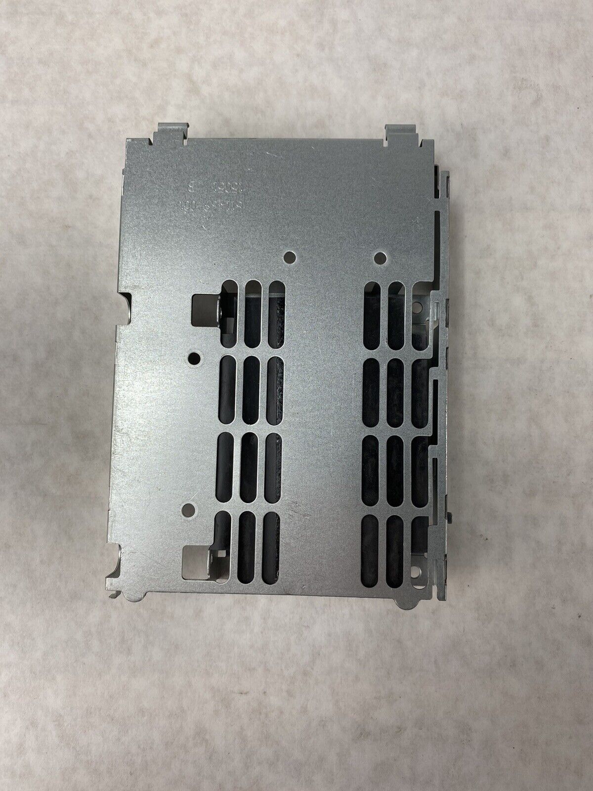 HP 611469-001 2.5" to 3.5" Tray Adapter