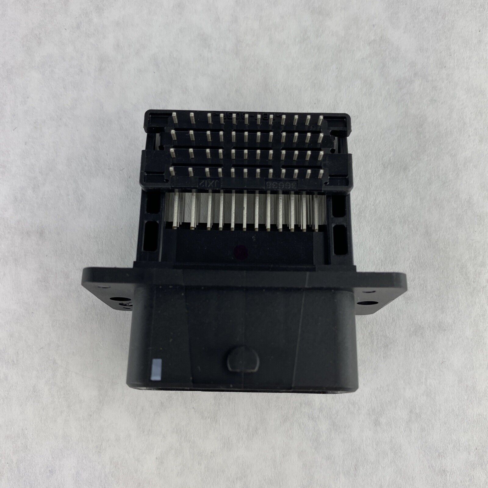 Molex 36638-0002 CMC HDR Split Peg Connector